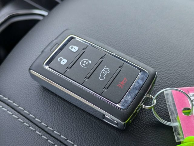 New 2026 Jeep Grand Cherokee Laredo X RWD image 31