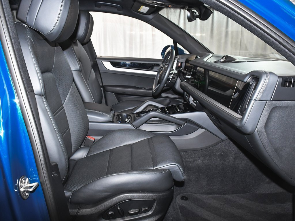 Used 2024 Porsche Cayenne S image 68