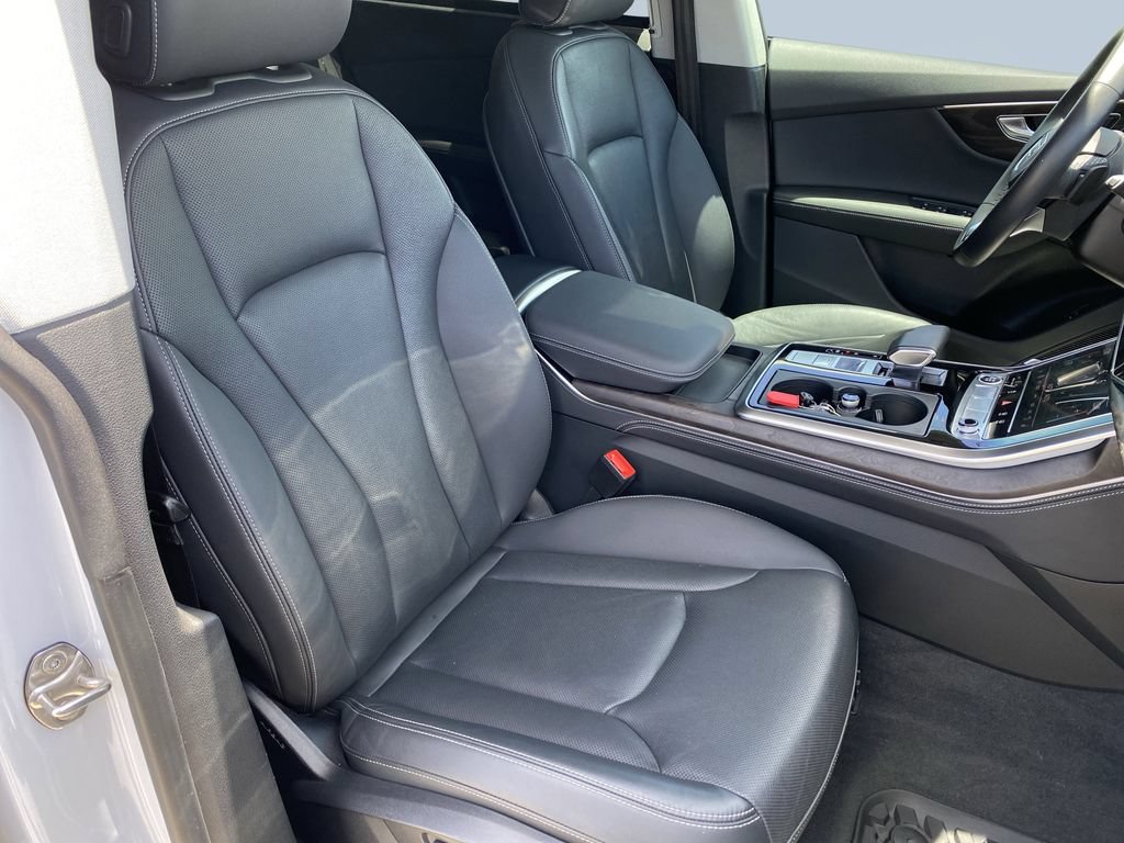 Used 2023 Audi Q8 Prestige w/ Prestige Package AWD/4WD image 20