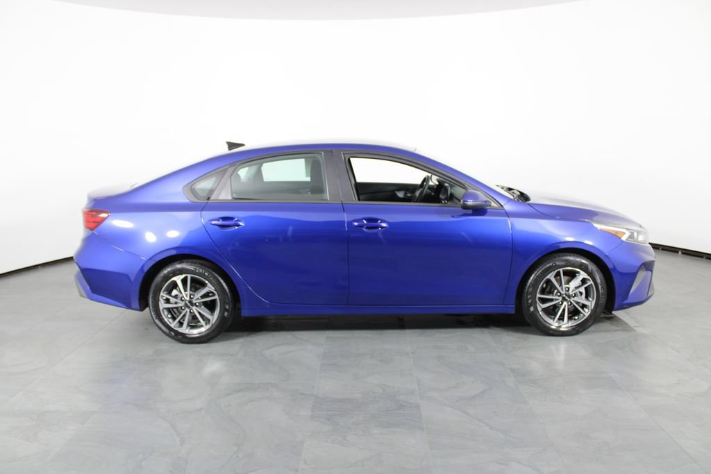 Used 2023 Kia Forte LXS w/ LXS Technology Package FWD image 11