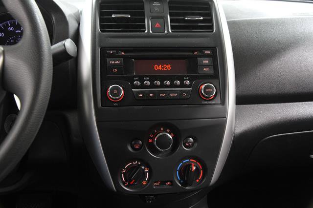 Used 2017 Nissan Versa SV image 9