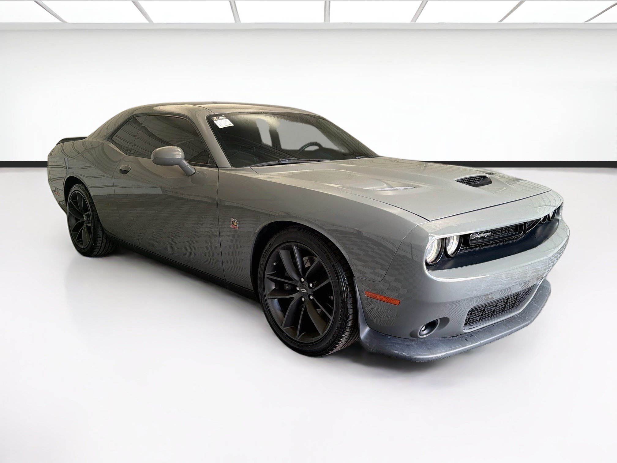 Used 2019 Dodge Challenger R/T Scat Pack RWD image 3
