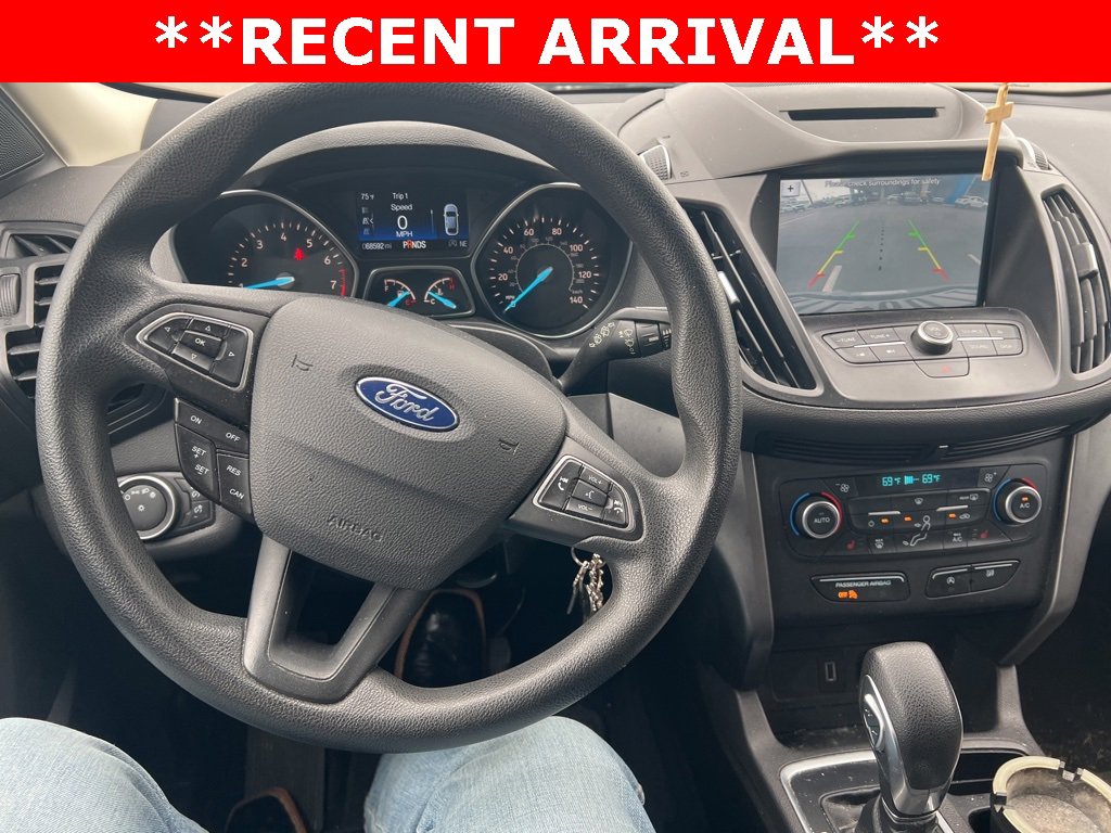 Used 2018 Ford Escape SE w/ SE Sync 3 Package image 10