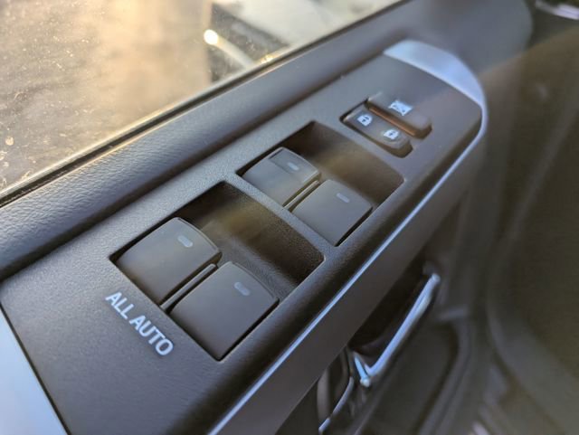 Used 2022 Toyota 4Runner Limited image 15