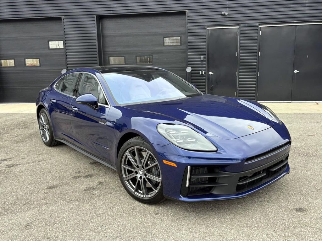 Used 2025 Porsche Panamera 4 image 12