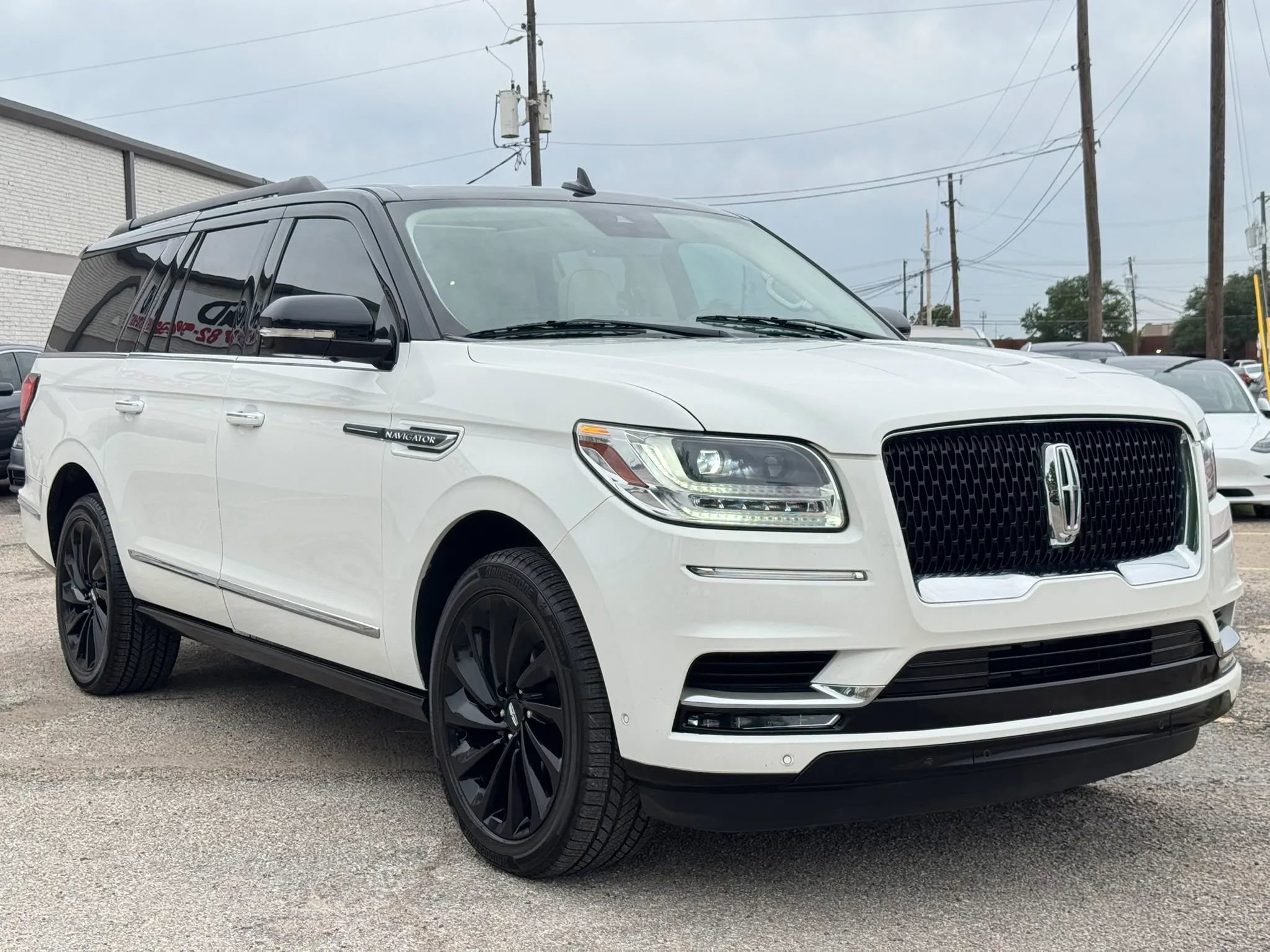 Used 2021 Lincoln Navigator L Black Label w/ Special Edition Package AWD/4WD image 8