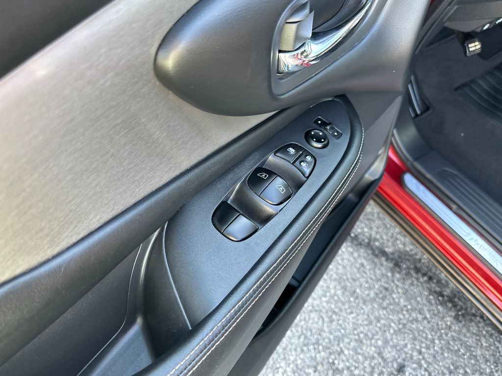 Used 2019 Nissan Murano SV image 12