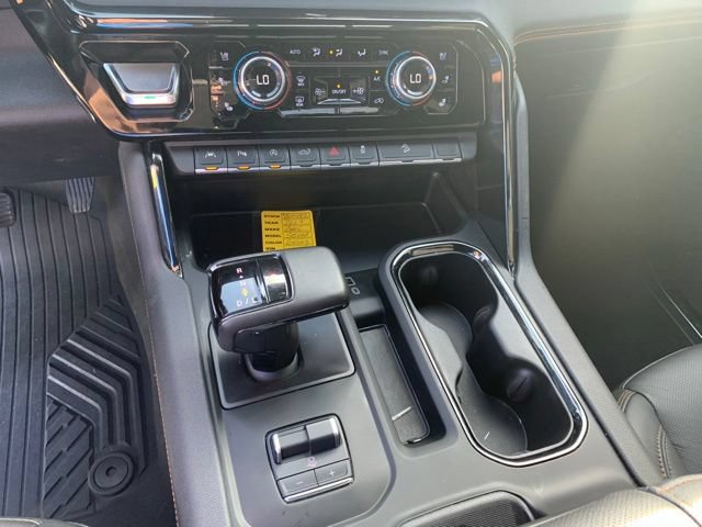 Used 2024 GMC Sierra 1500 AT4 w/ Technology Package AWD/4WD image 36