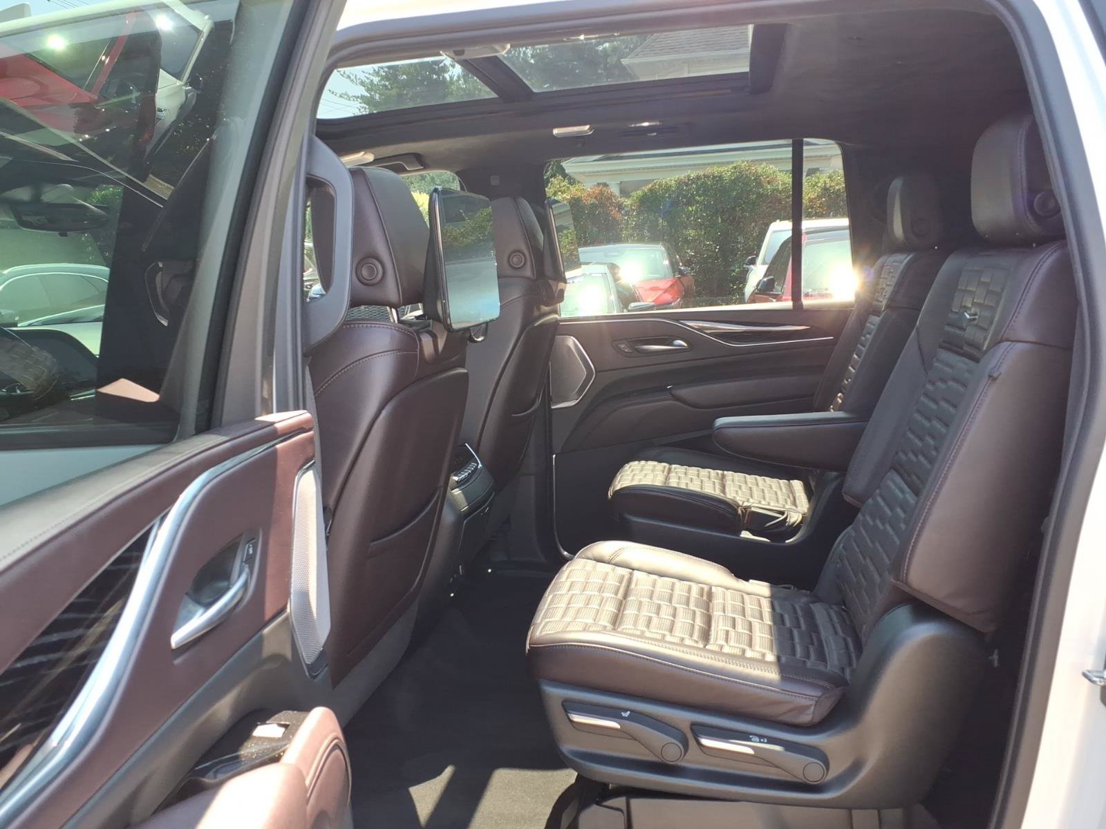 Certified 2023 Cadillac Escalade ESV V w/ LPO, Floor Liner Package AWD/4WD image 13