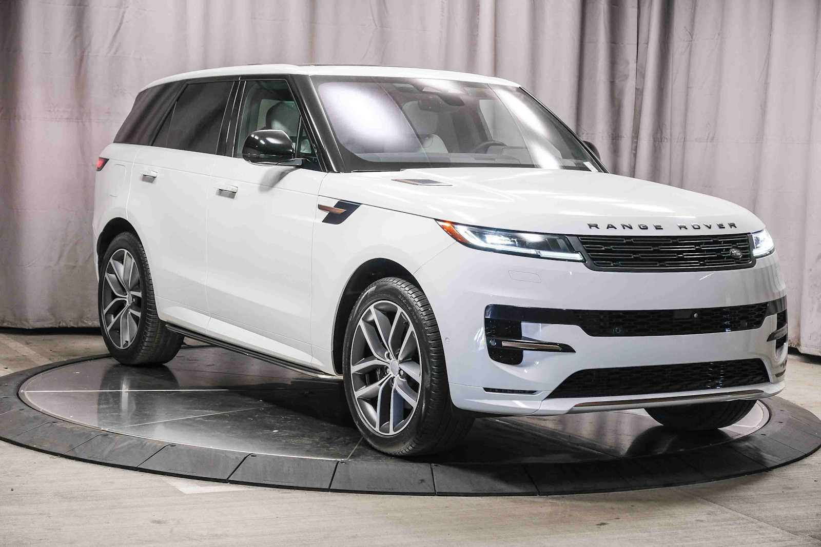 Used 2023 Land Rover Range Rover Sport SE Dynamic AWD/4WD image 5