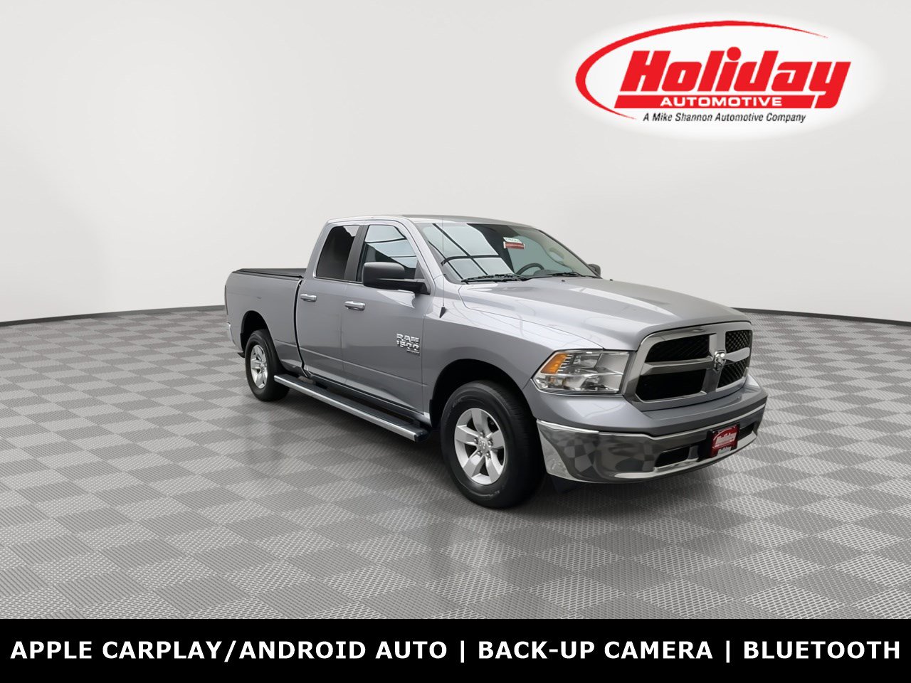 Used 2020 RAM 1500 Classic SLT AWD/4WD image 1