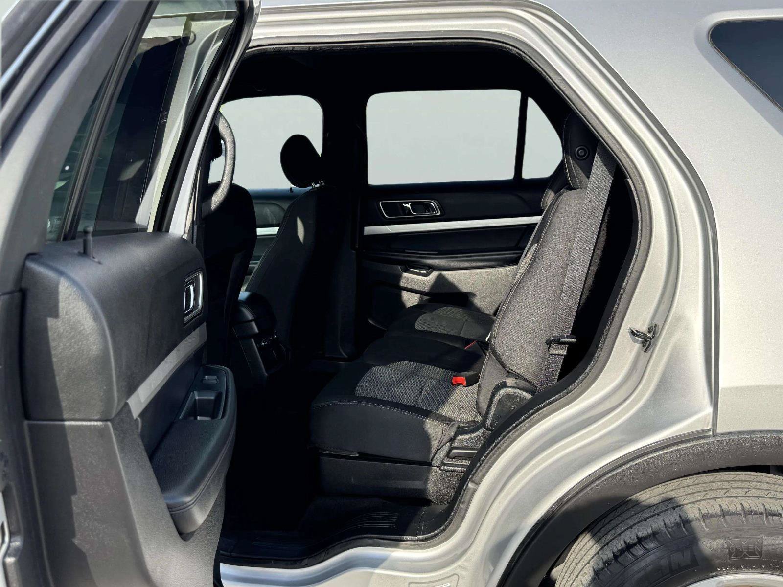 Used 2017 Ford Explorer XLT FWD image 26