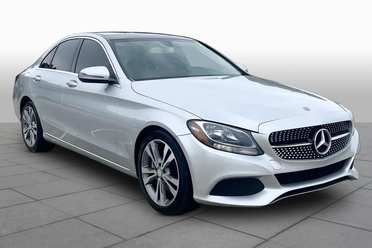 Used 2018 Mercedes-Benz C 300 Sedan image 4