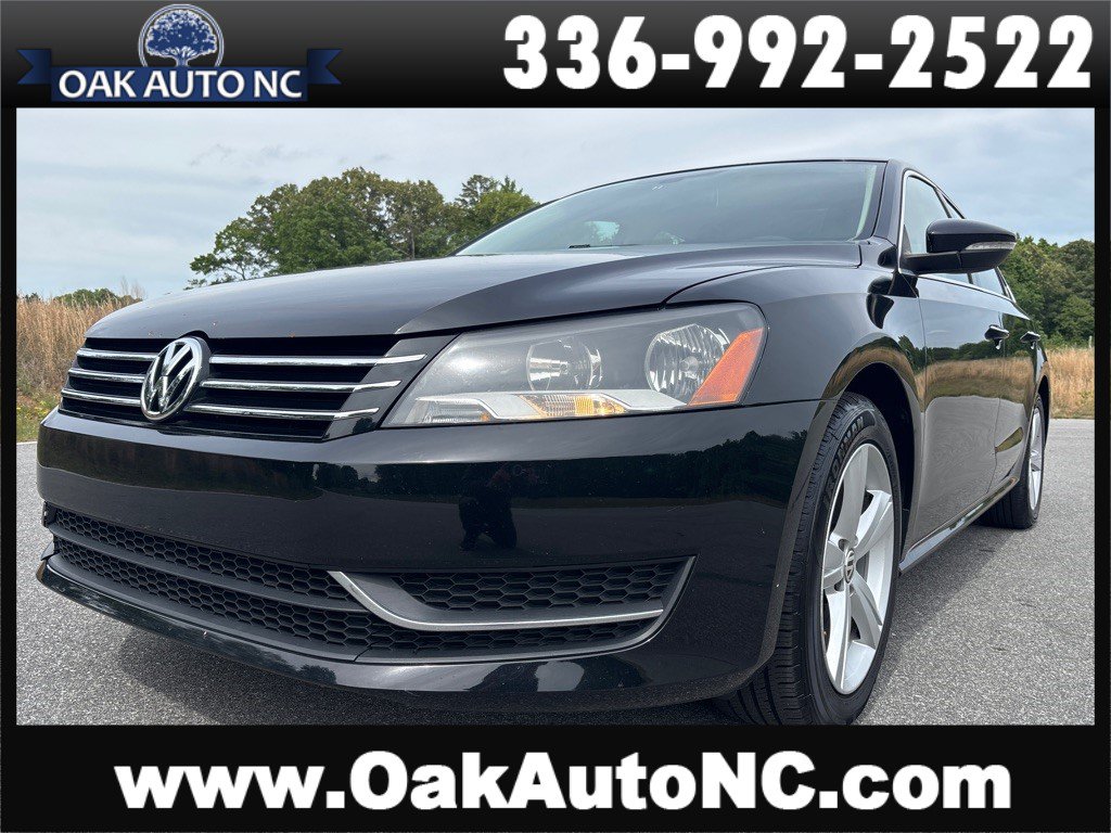Used 2012 Volkswagen Passat 2.5 SE FWD image 1