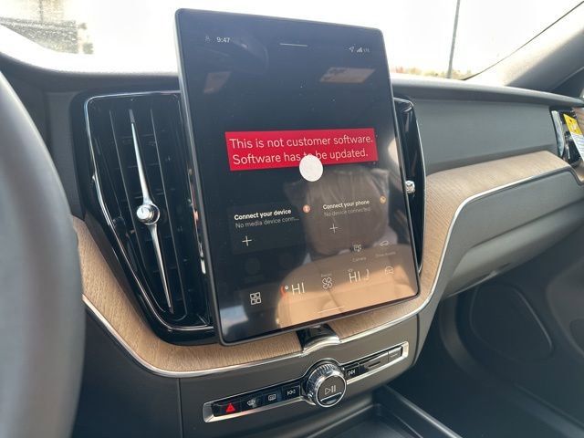 New 2026 Volvo XC60 B5 Plus w/ Climate Package image 16