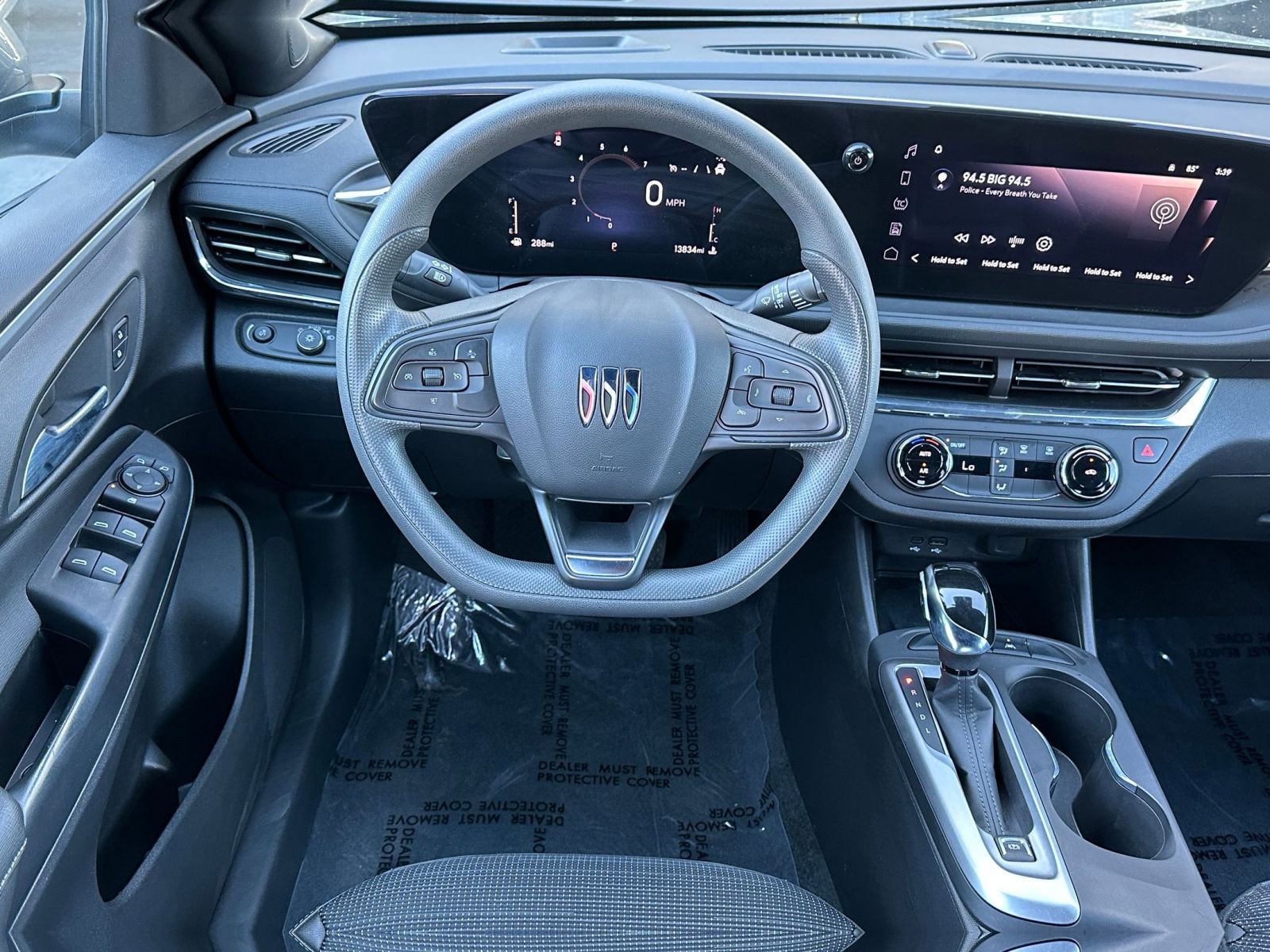 Used 2025 Buick Envista Preferred image 32