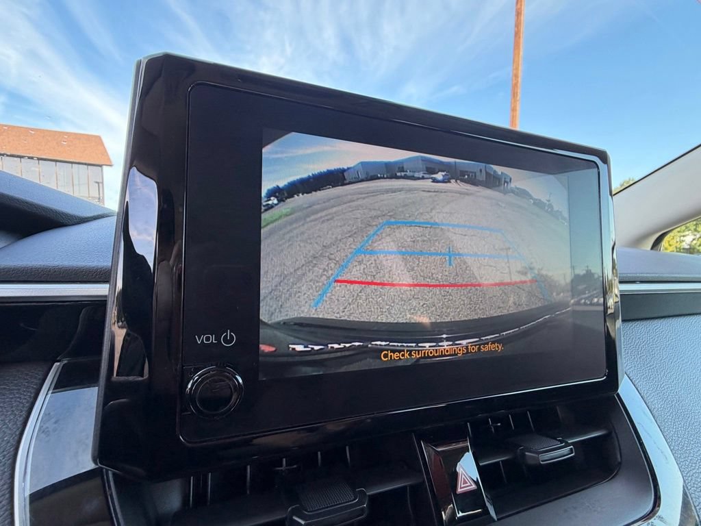 Used 2023 Toyota Corolla LE FWD image 21