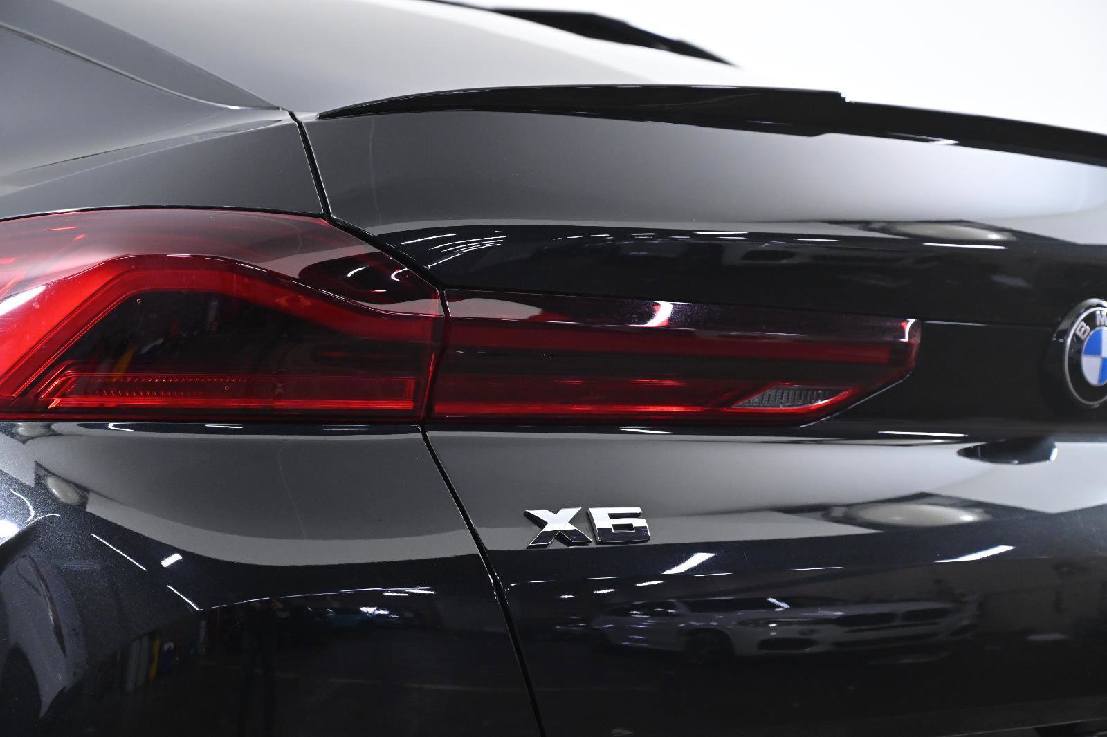 Used 2024 BMW X6 M60i image 6