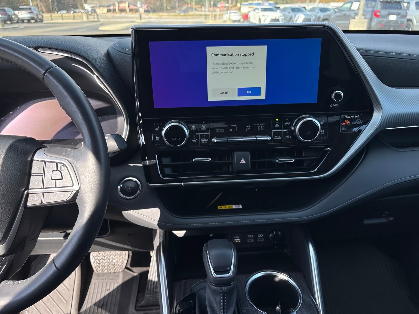 Used 2023 Toyota Highlander Platinum image 18