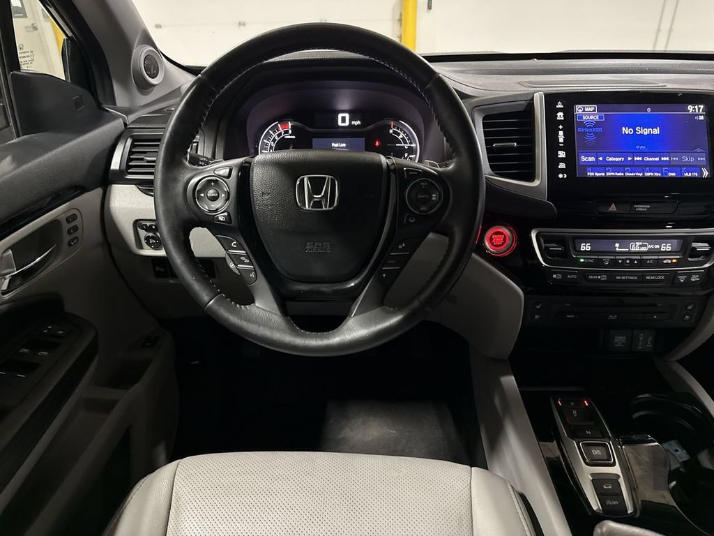 Used 2018 Honda Pilot Elite image 11