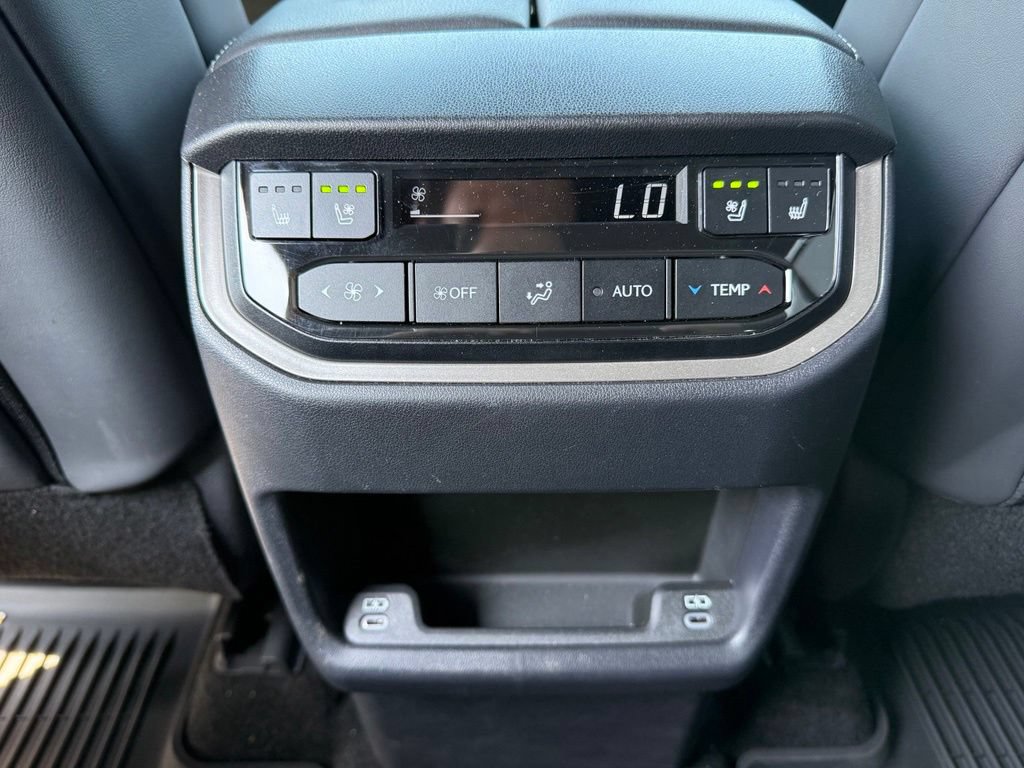 Certified 2026 Lexus TX 500h AWD w/ Technology Package image 19