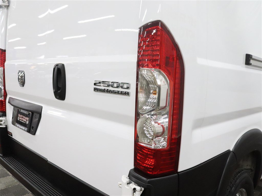 Used 2024 RAM ProMaster 2500 w/ Convenience Group FWD image 10