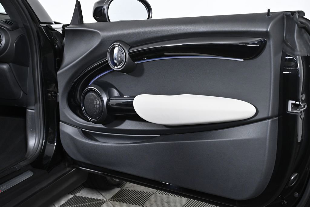 Certified 2023 MINI Cooper S image 28