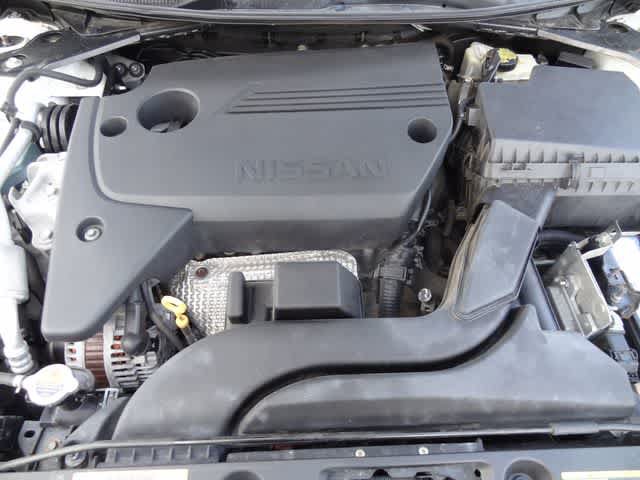 Used 2016 Nissan Altima 2.5 SV FWD image 32