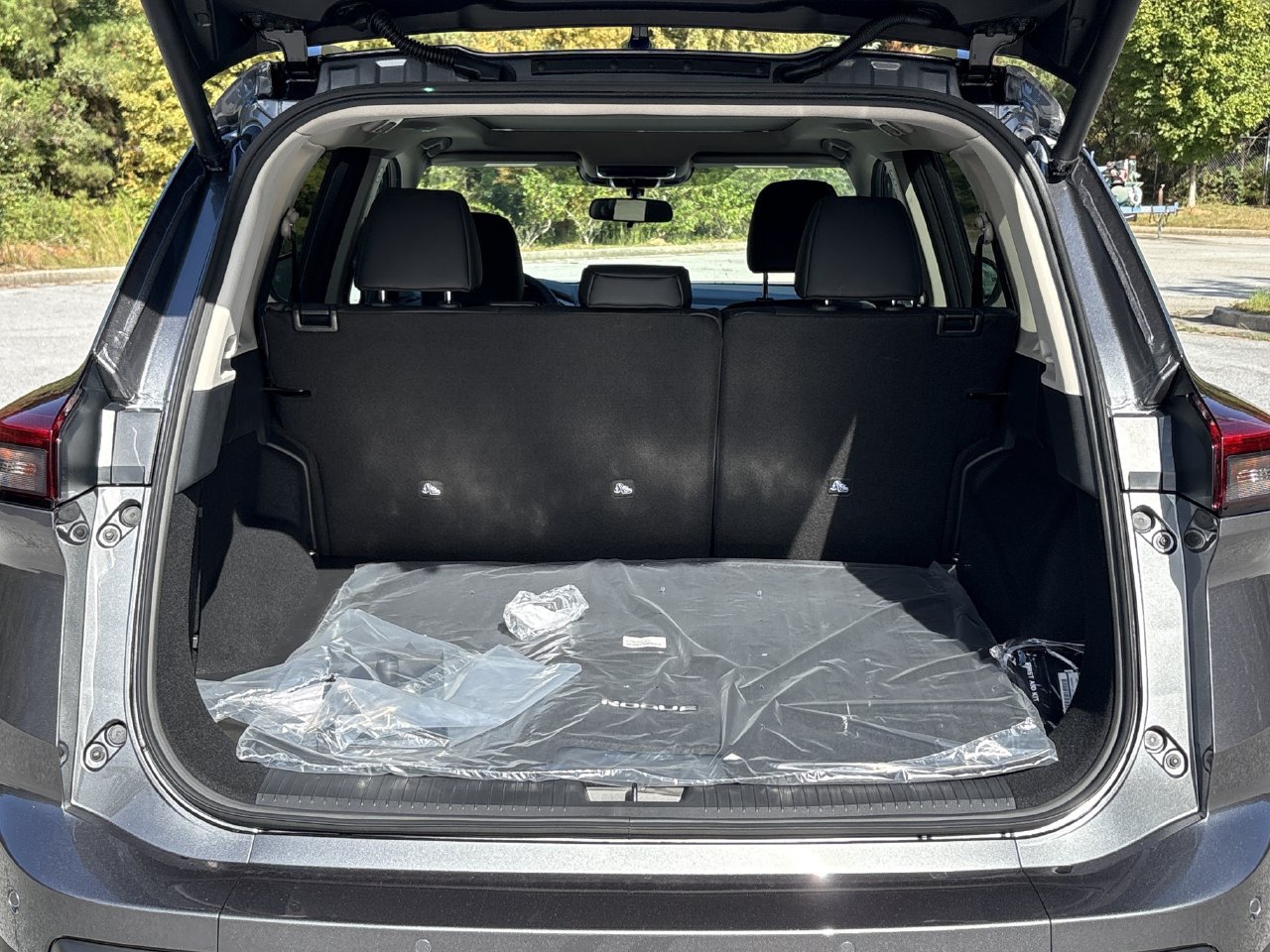 New 2027 Nissan Rogue Dark Armor FWD image 22