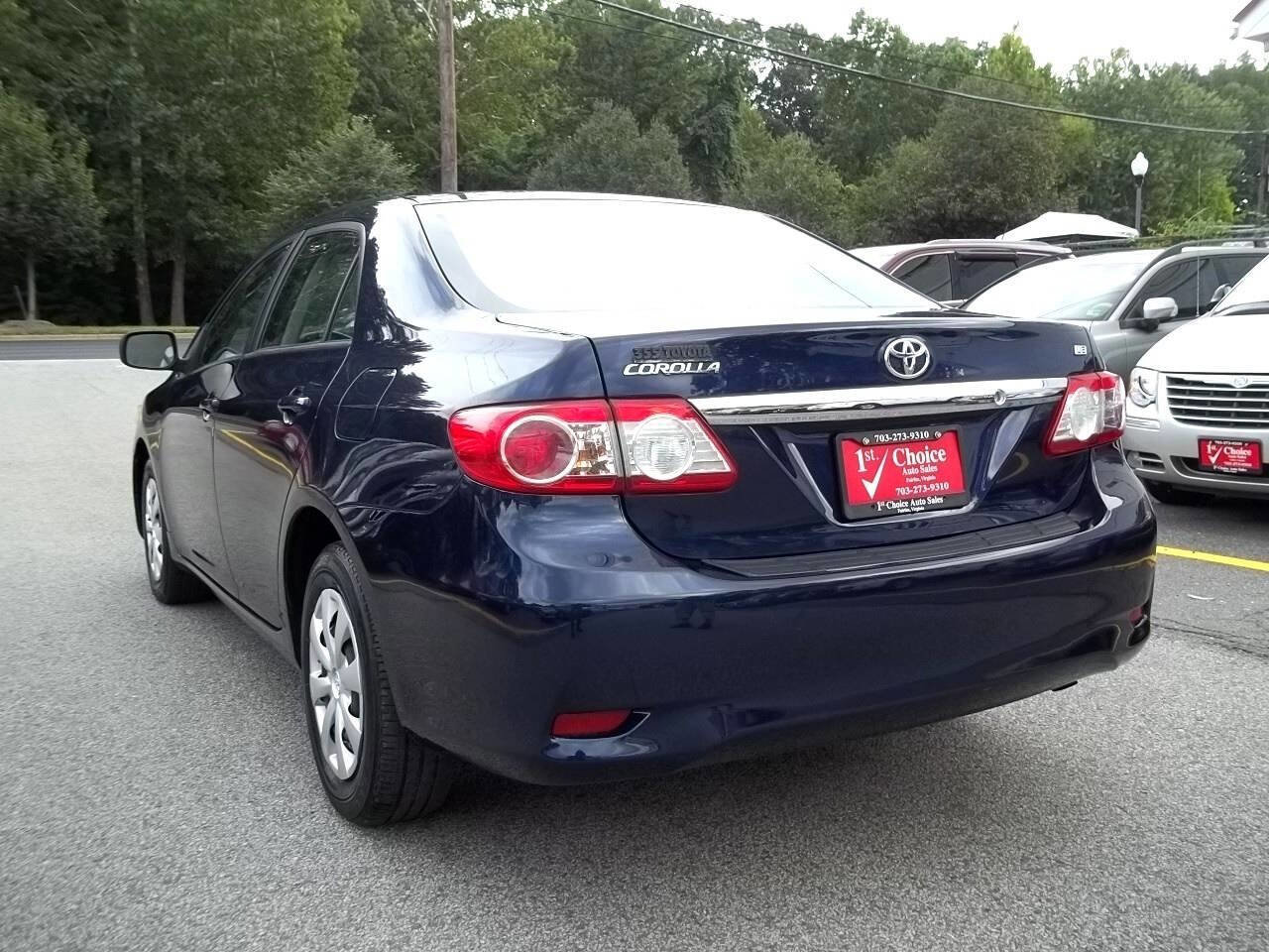 Used 2011 Toyota Corolla LE w/ Preferred Accessory Pkg image 3