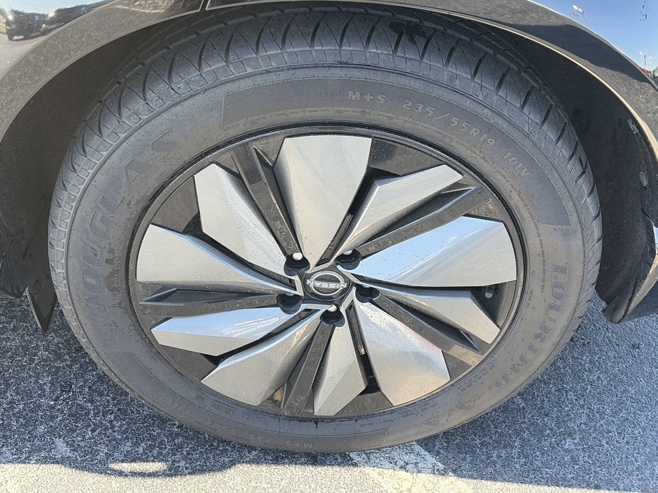 Certified 2023 Nissan Ariya AWD/4WD image 9