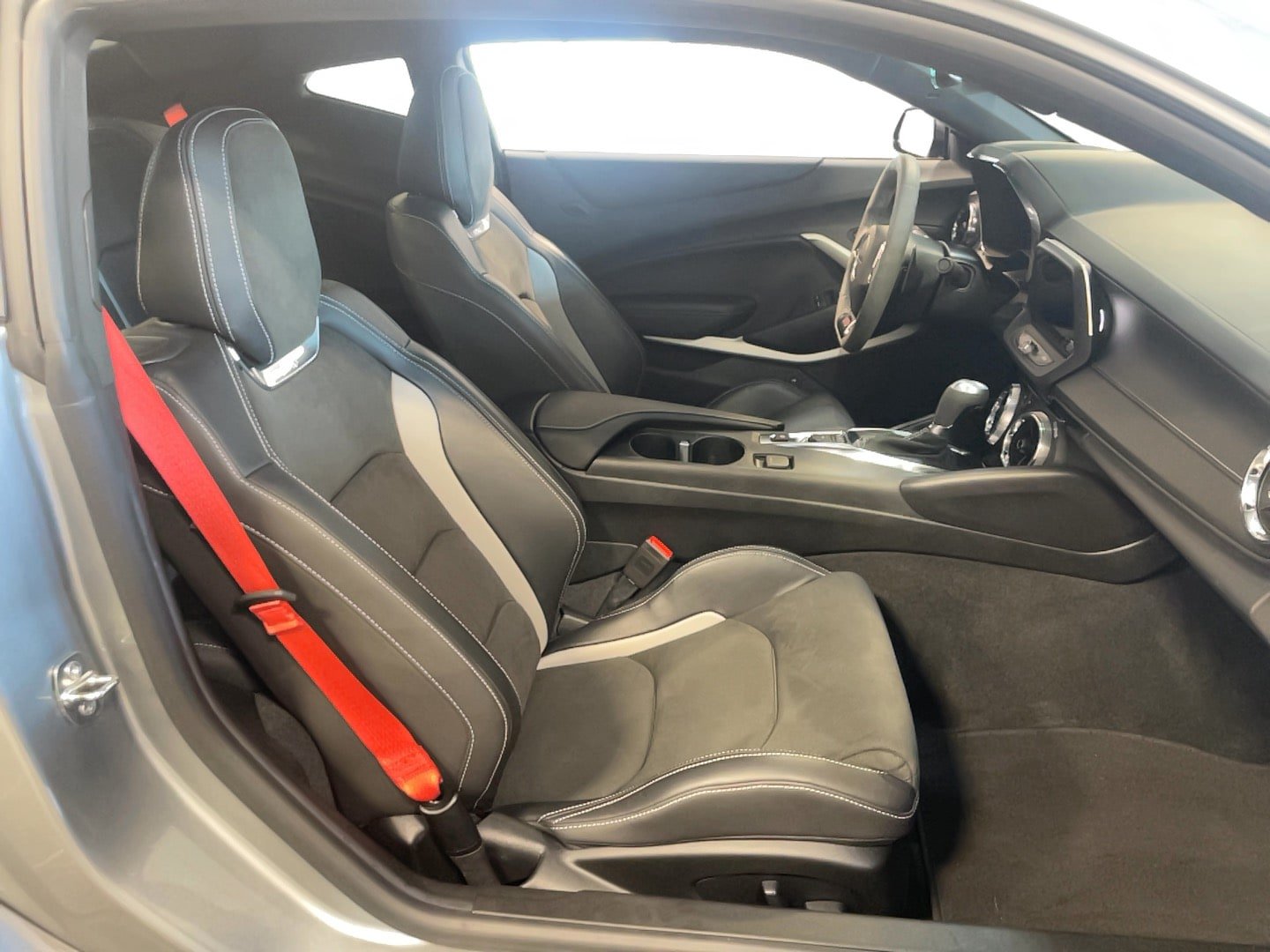 Used 2023 Chevrolet Camaro SS RWD image 19