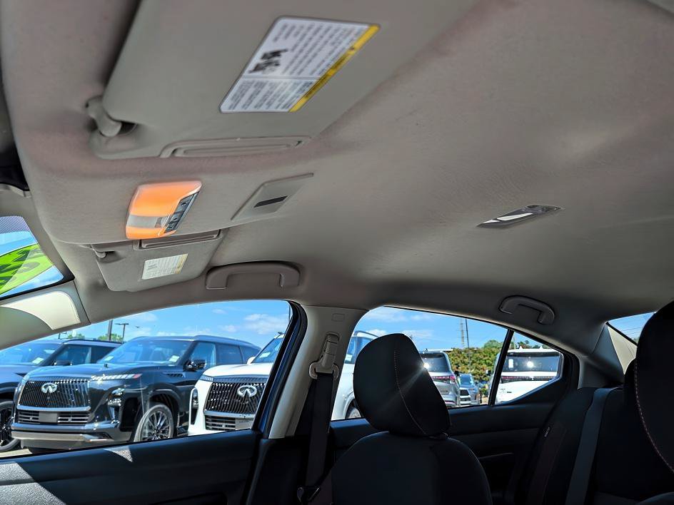 Used 2024 Nissan Versa SR FWD image 23