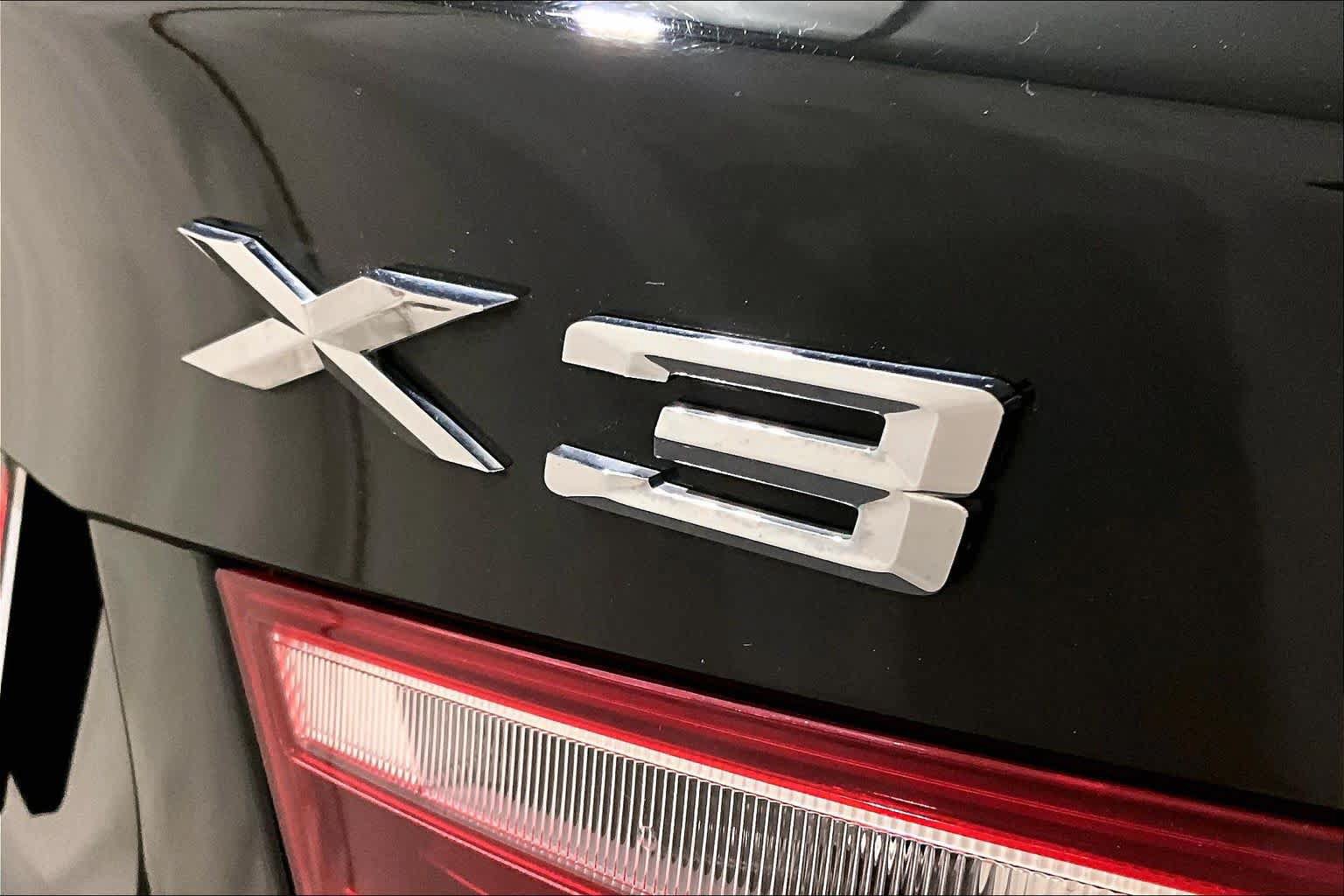 Used 2017 BMW X3 xDrive28i AWD/4WD image 9