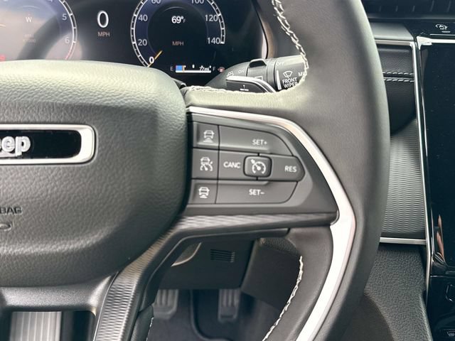 New 2025 Jeep Grand Cherokee L Altitude RWD image 17