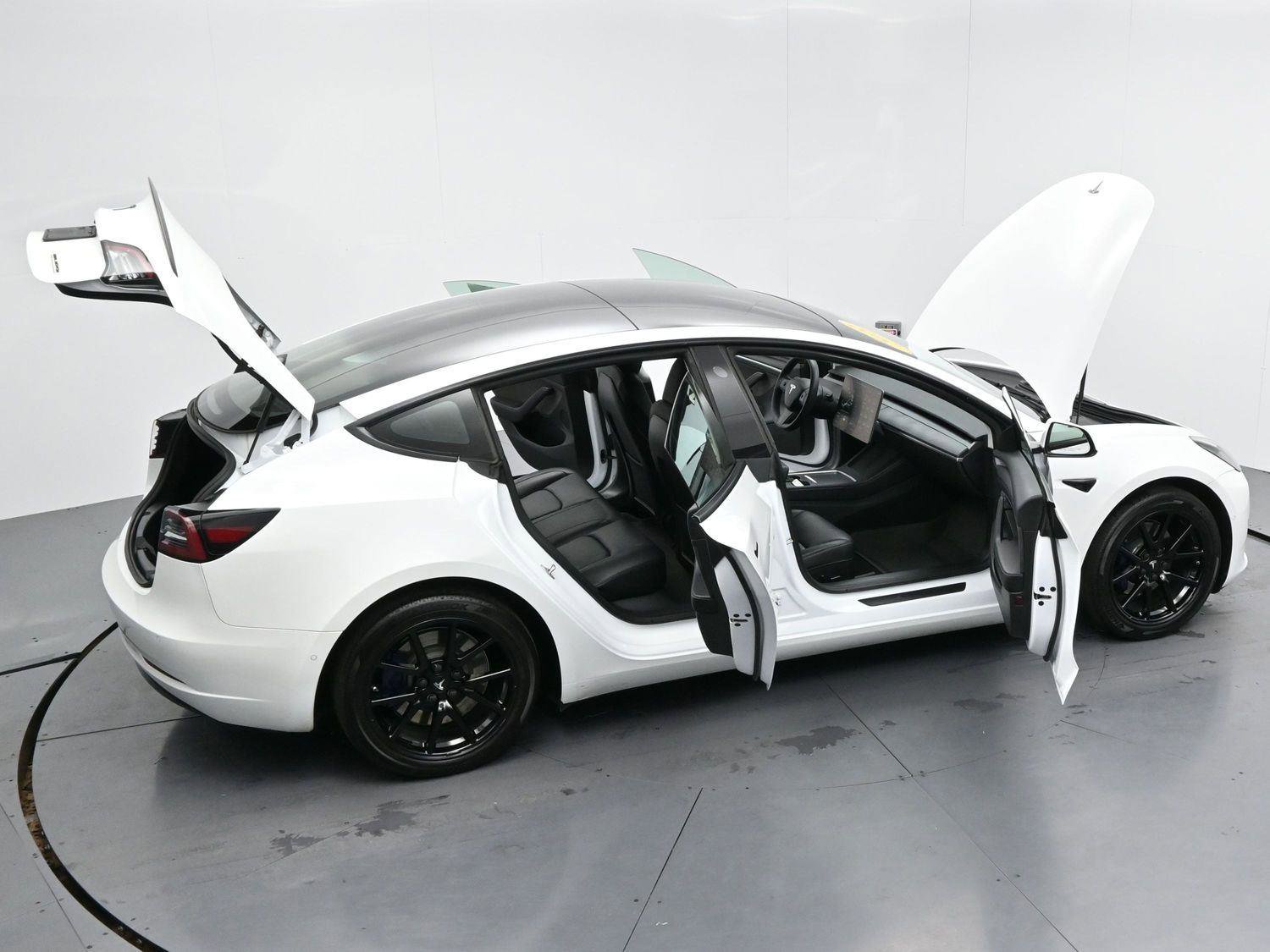 Used 2022 Tesla Model 3 Long Range image 37