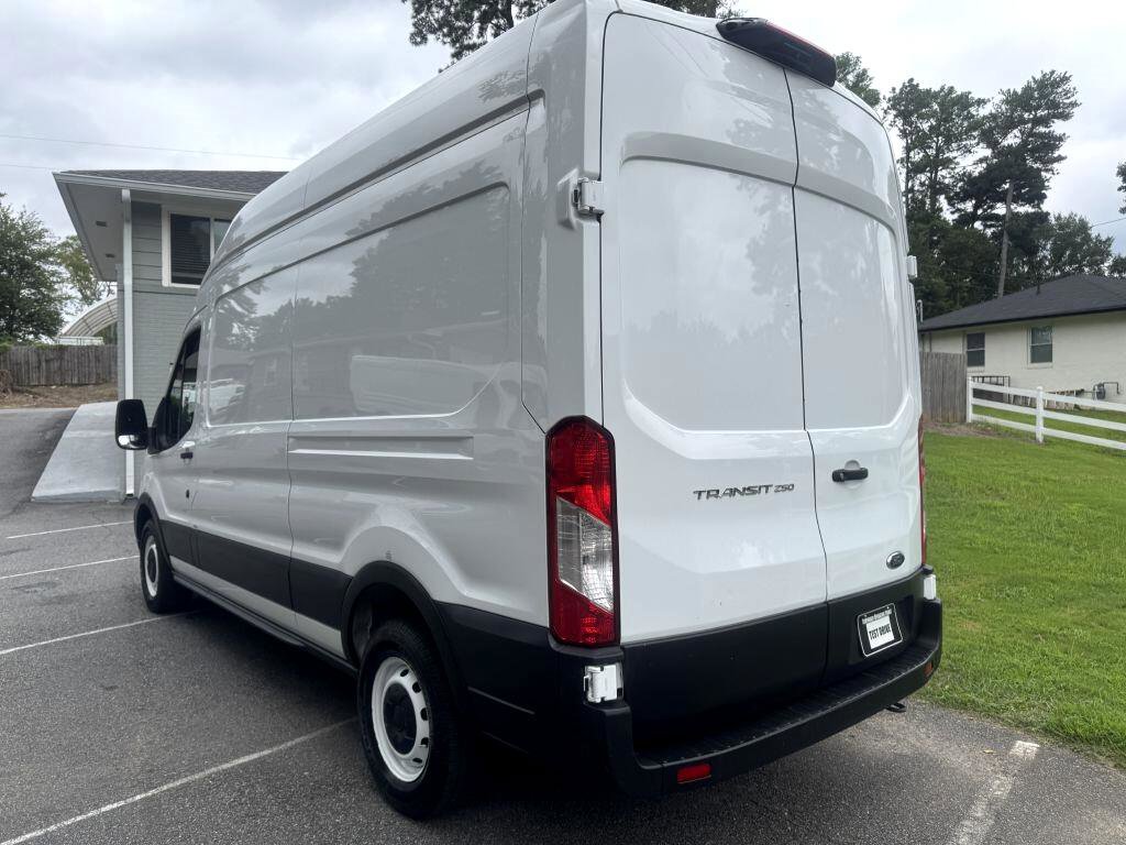 Used 2021 Ford Transit 250 148 High Roof w/ Load Area Protection Package image 4