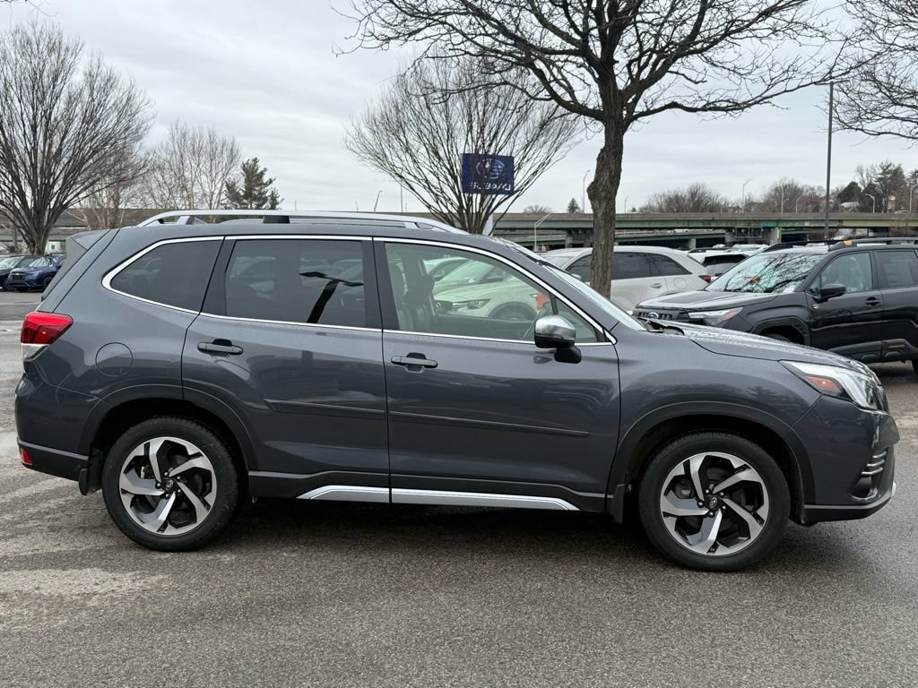 Used 2022 Subaru Forester Touring AWD/4WD image 6