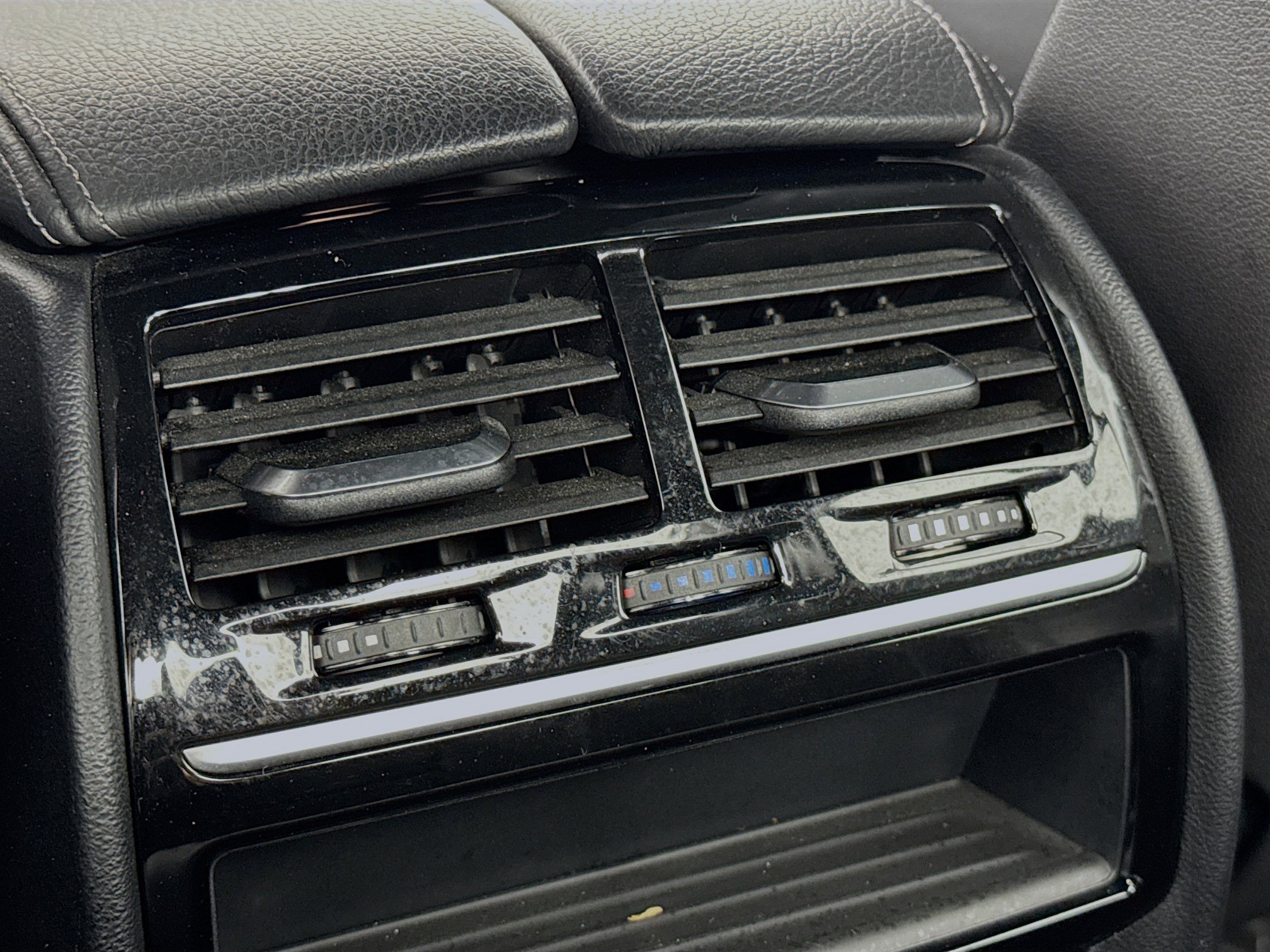 Used 2020 BMW M550i xDrive image 27