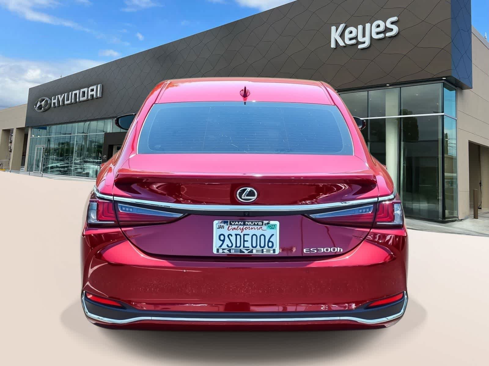 Used 2025 Lexus ES 300h w/ Premium Package FWD image 6