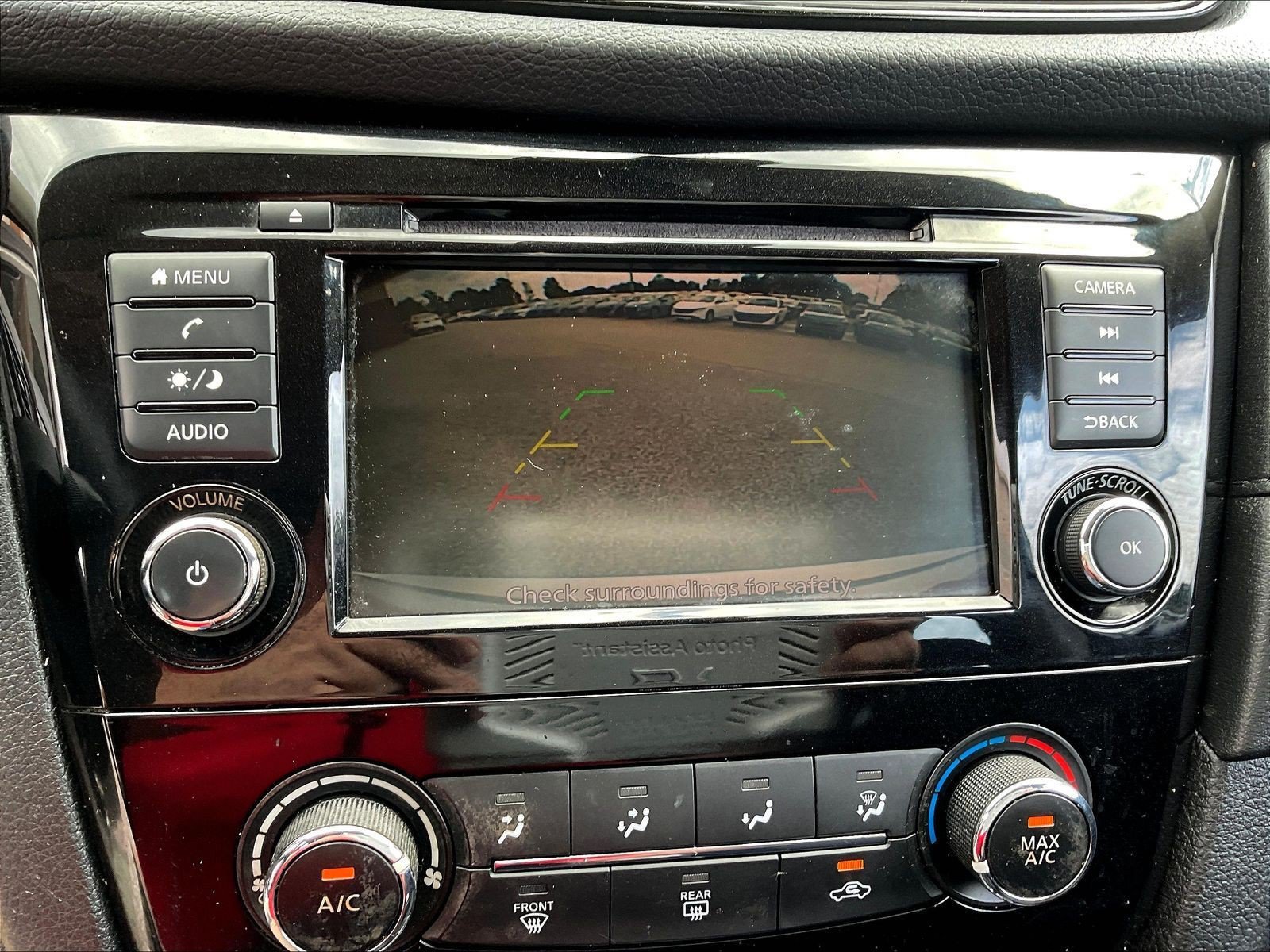 Used 2019 Nissan Rogue S FWD image 16