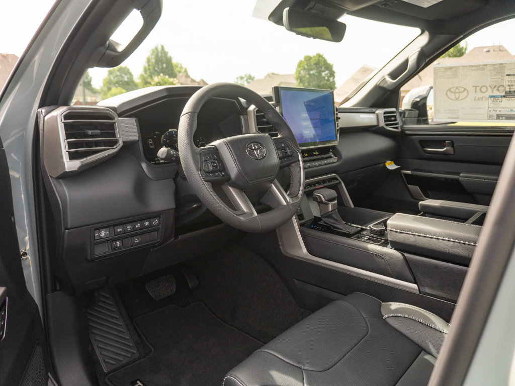 New 2026 Toyota Tundra Limited AWD/4WD image 11