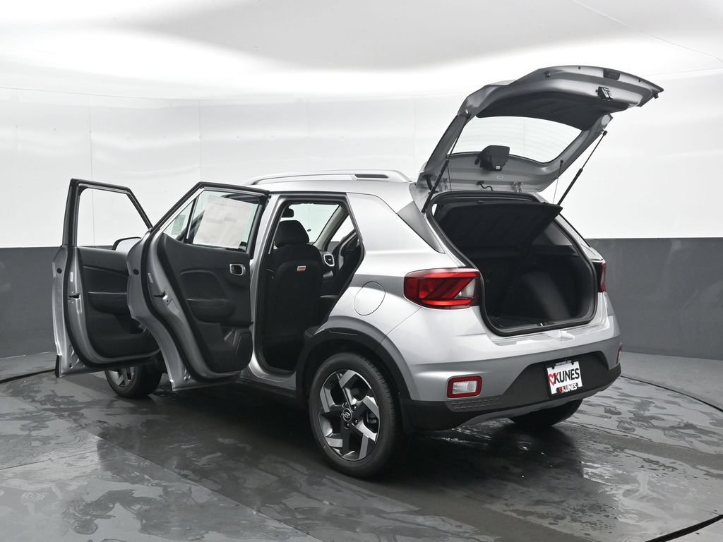 New 2026 Hyundai Venue SEL FWD image 49