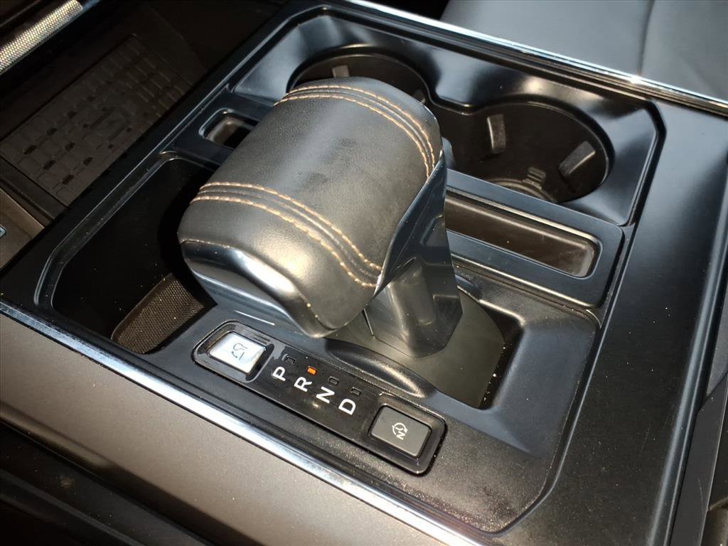 Used 2023 Ford F150 Lightning Lariat image 16