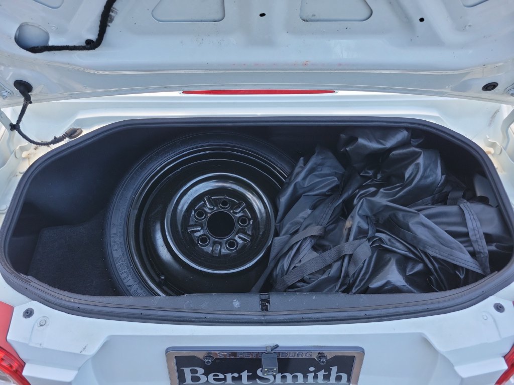 Used 2014 MAZDA MX-5 Miata Sport RWD image 7