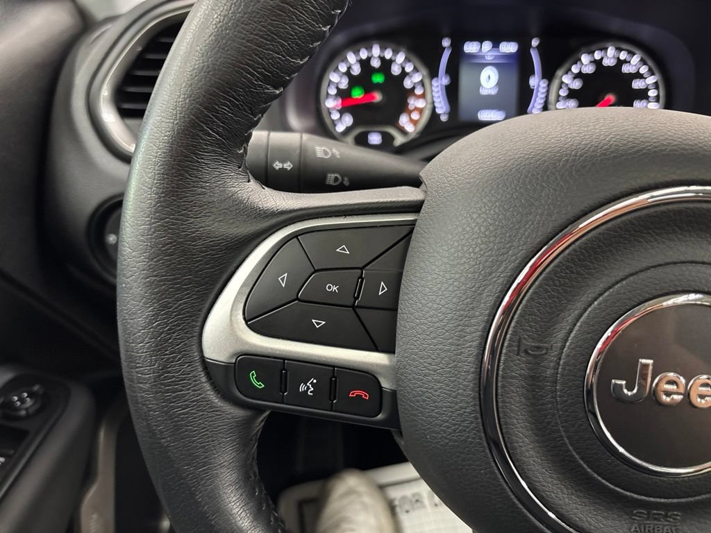 Used 2023 Jeep Renegade Latitude w/ Sun/Sound Group AWD/4WD image 22