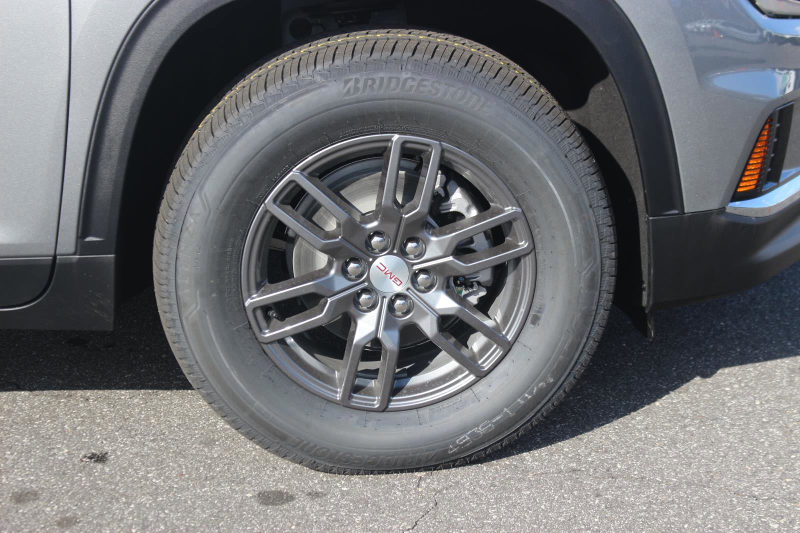 New 2026 GMC Acadia Elevation image 9