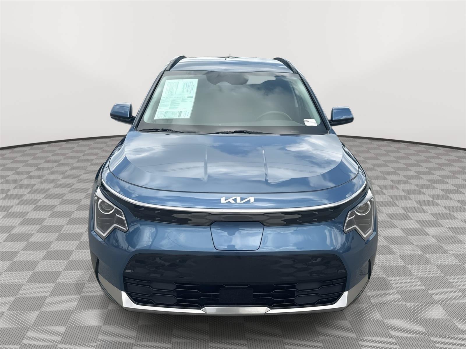 Used 2024 Kia Niro Wind FWD image 2