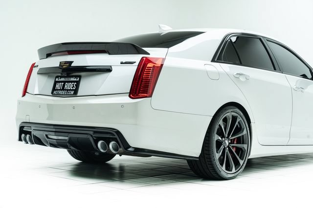 Used 2018 Cadillac CTS V w/ Carbon Fiber Package RWD image 14