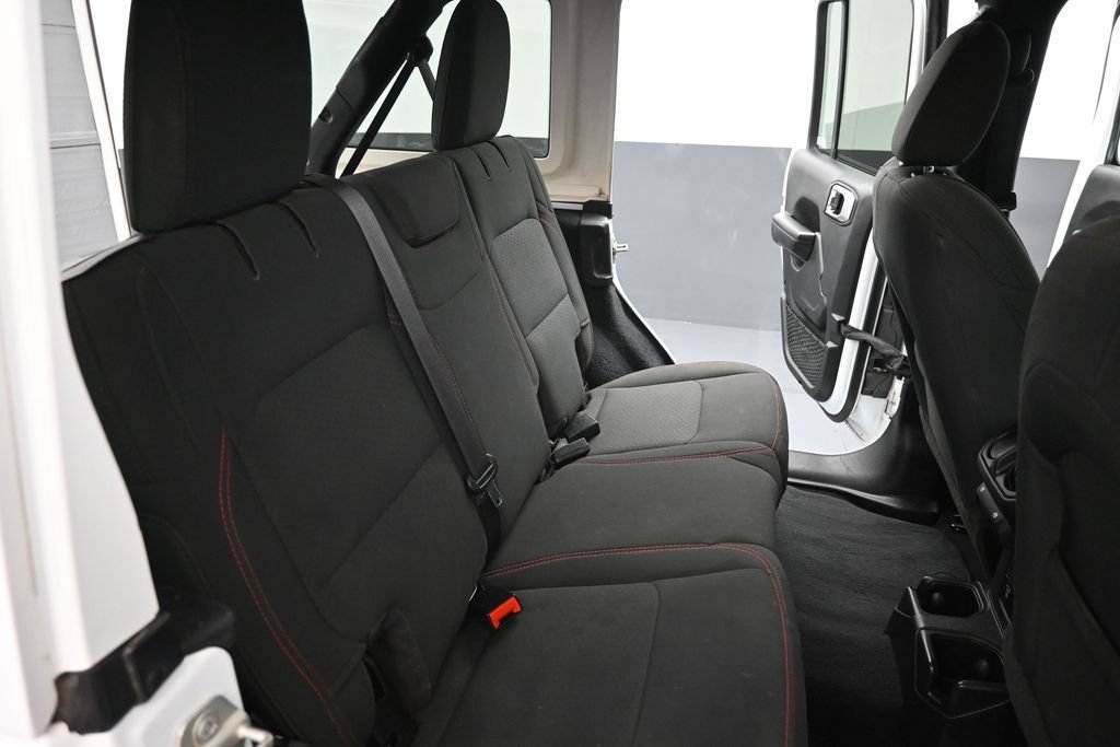 Used 2023 Jeep Wrangler Unlimited Rubicon AWD/4WD image 19